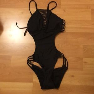 Black swim suit